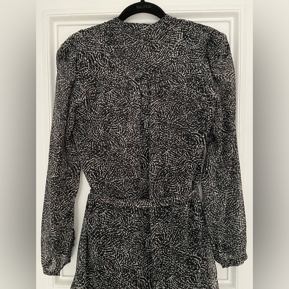 Saks Fifth Avenue Black White Gray Patterned Classy Long Sleeve Tie Waist Dress - Picture 9 of 14